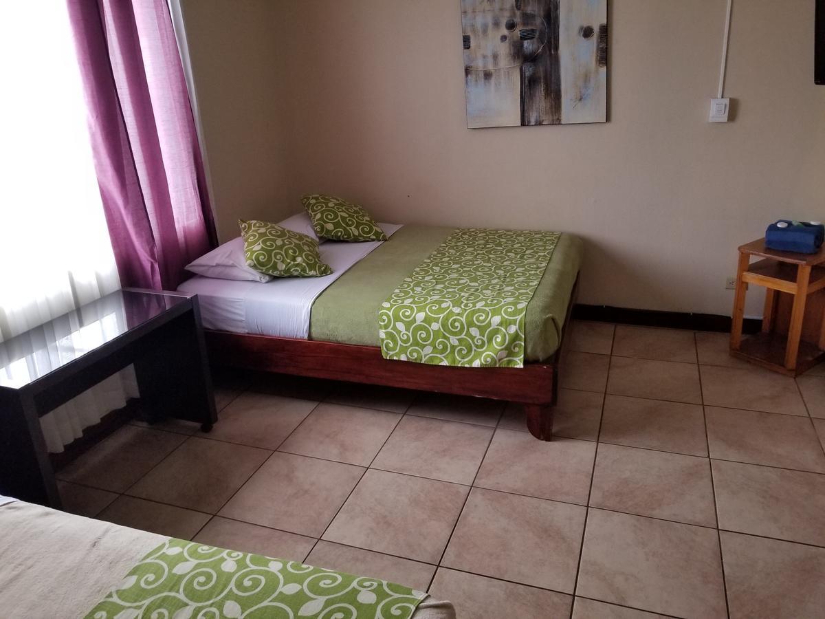 Monte Campana Jaco Hotell Exteriör bild