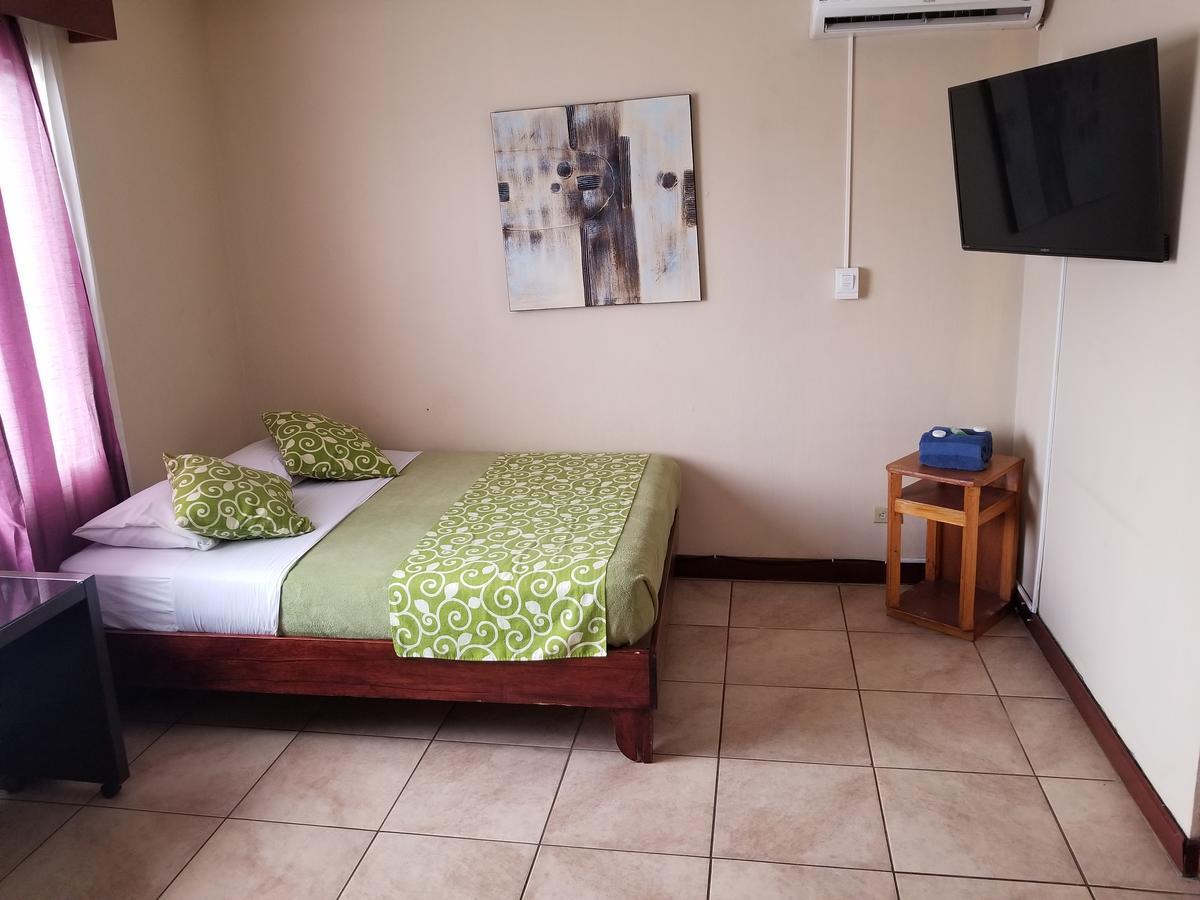 Monte Campana Jaco Hotell Exteriör bild